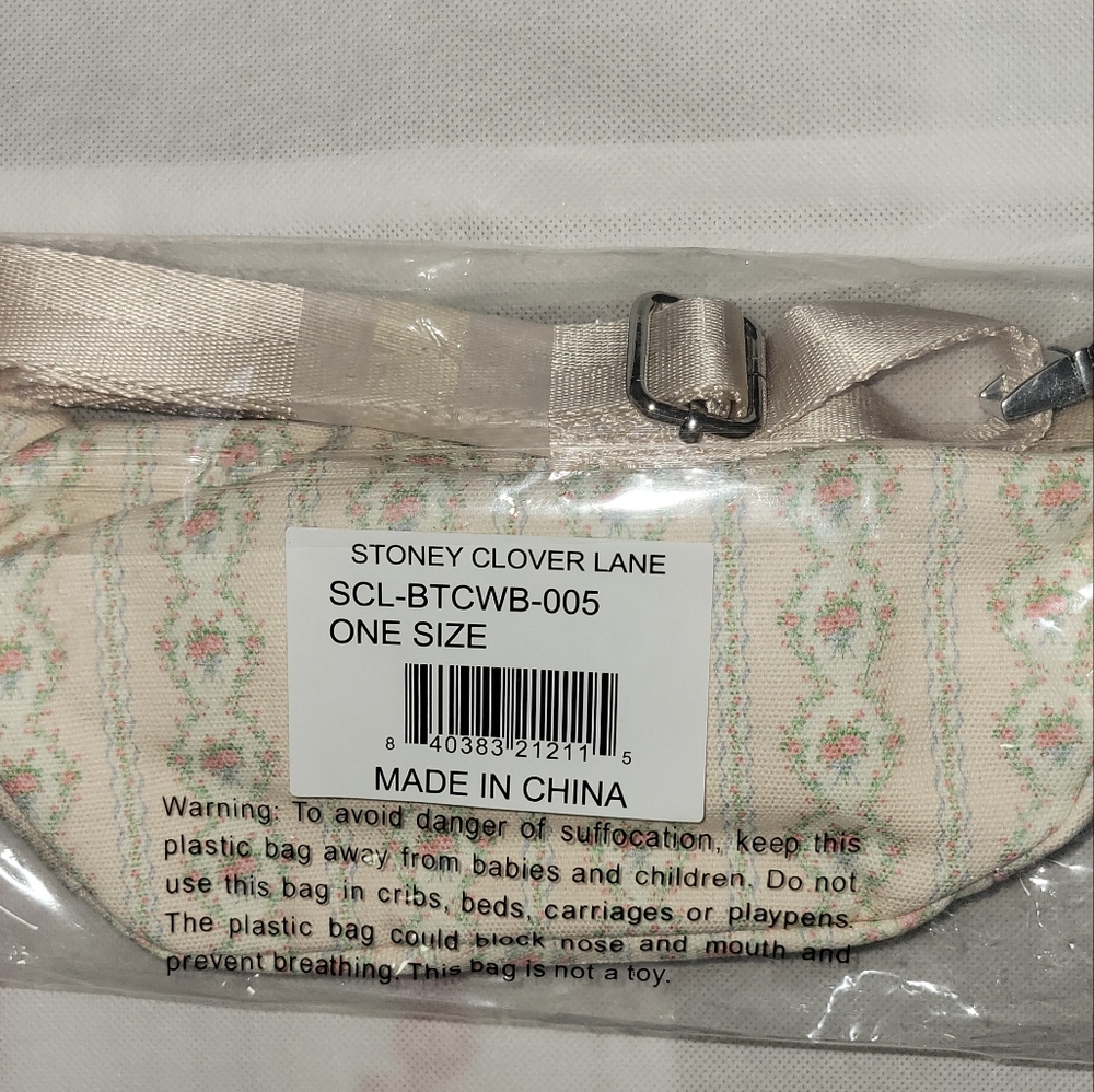 Stoney clover lane fanny pack rosette curtain call nwt - Picture 4 of 6